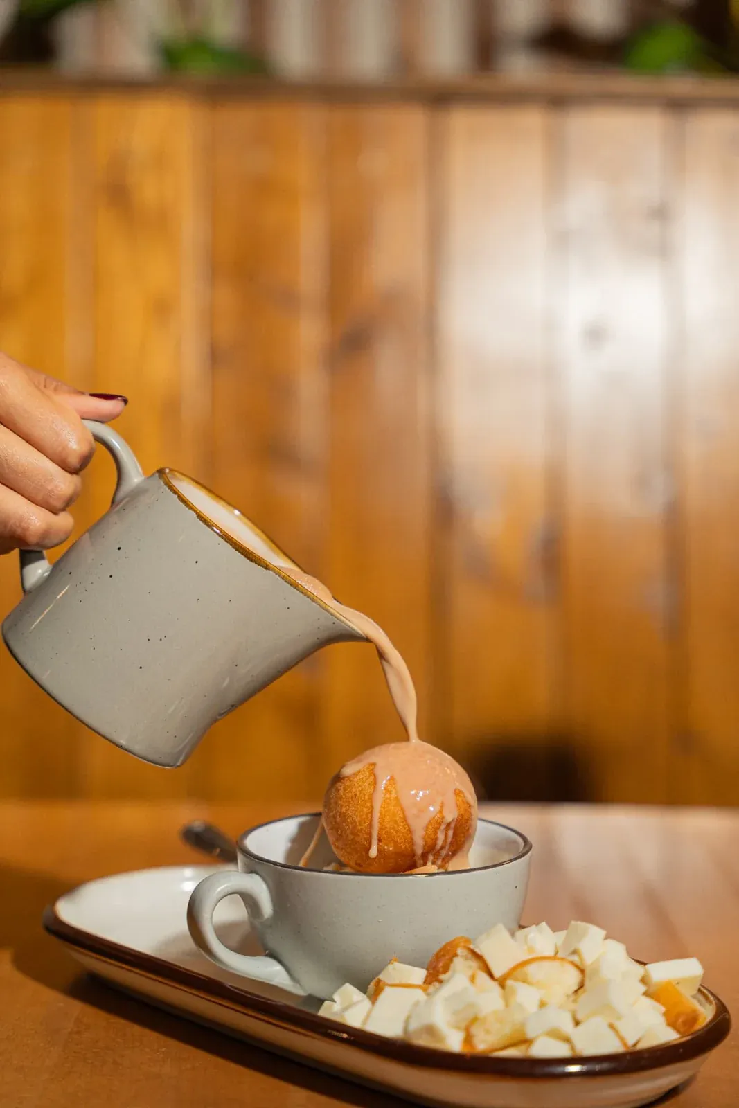 Migao and hot chocolate in Doral | Las Caleñitas